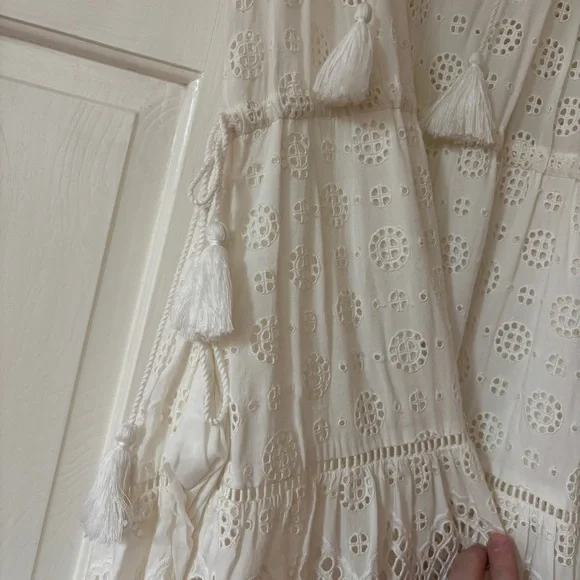Ulla Johnson Gianna White Eyelet Midi Dress Size 0 XS Tiered Tasseled Boho Bride - Picture 7 of 16